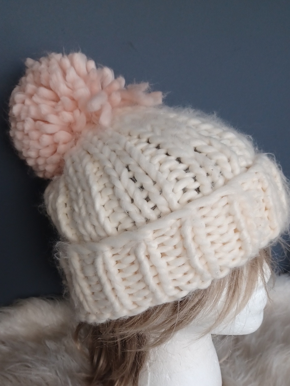 Anthropologie Sleeping On Snow  Chunky Winter Hat